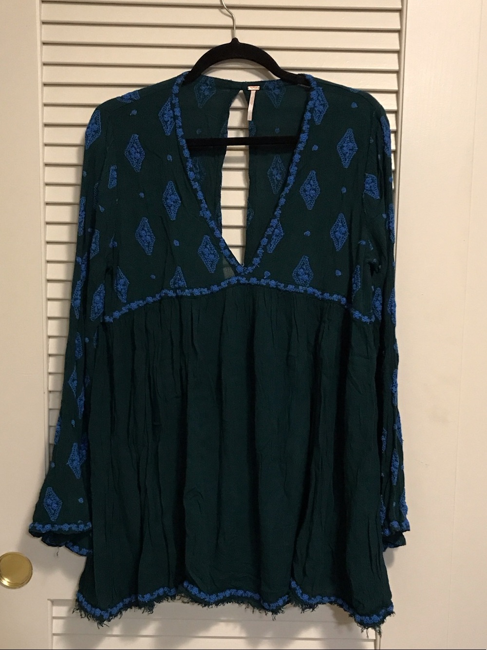 NWOT Free People Green Tunic with Bright Blue Embroidery - Lg